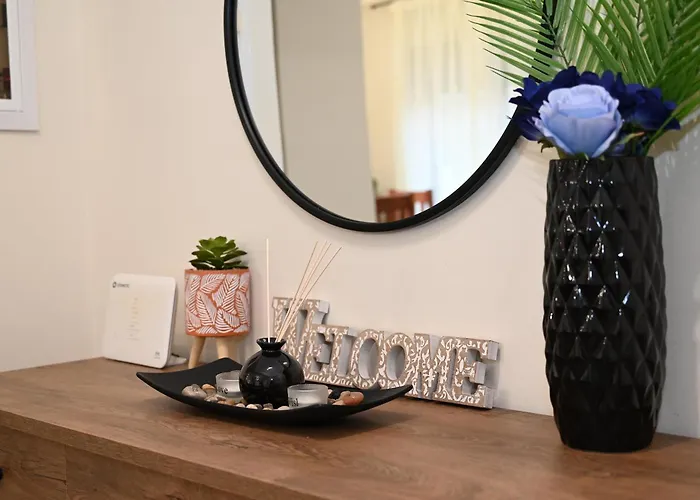 De Ella * Ialysos (Rhodes)