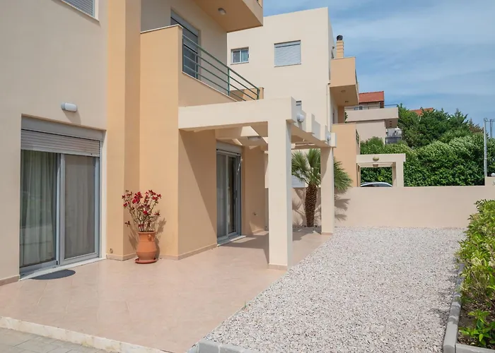 De Ella Ялиссос